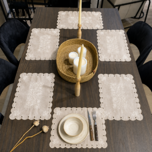 The Curved Leaf Line Placemats